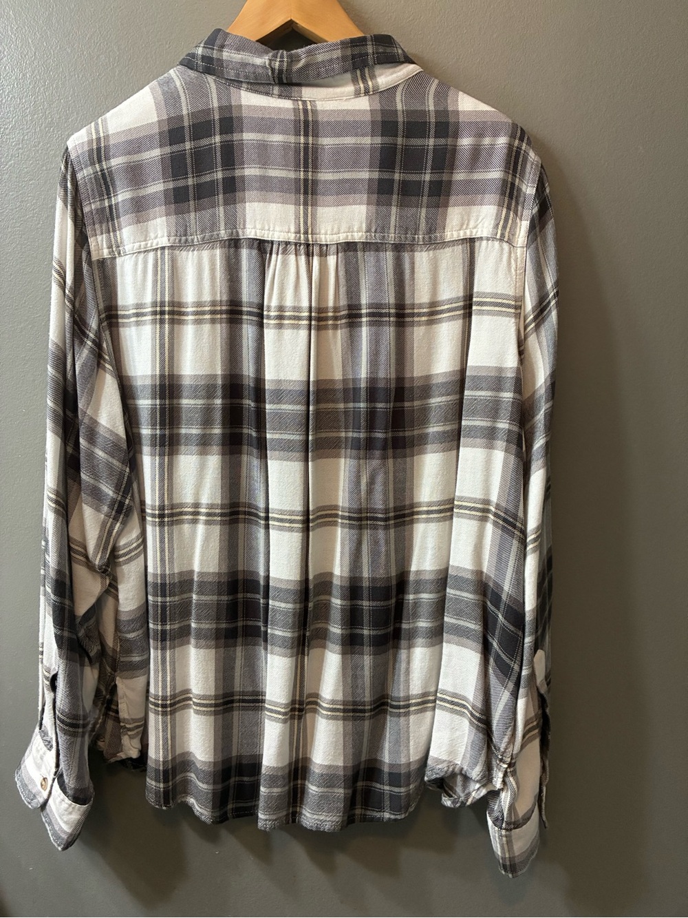 Lucky Brand Cloud Plaid Lightweight Boyfriend Flannel with Chest Pocket. XL - Picture 9 of 16